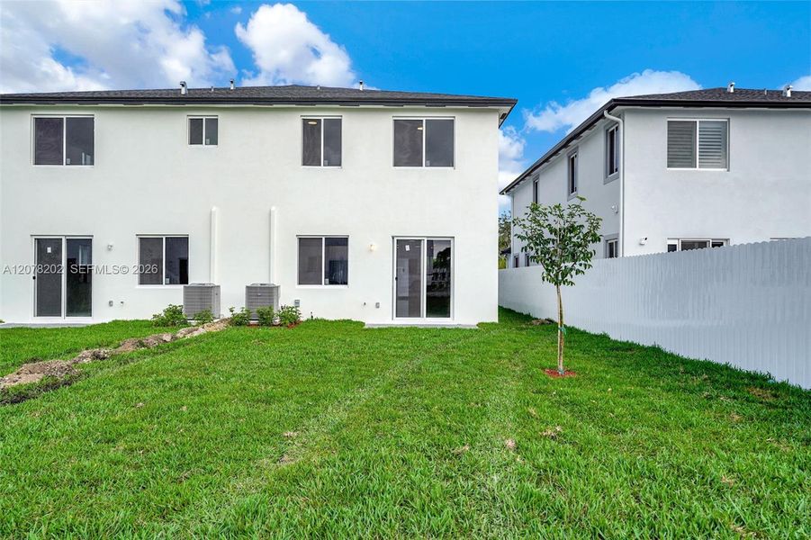 Exterior details and patio area of a home in Chloe's Estates, Miami (Image 24).