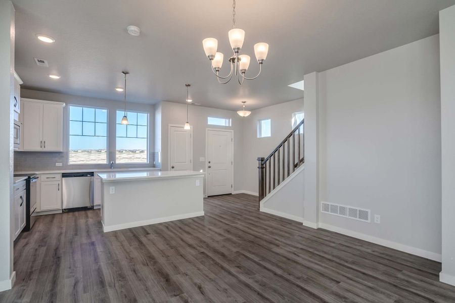 The Miramar - Dining Room