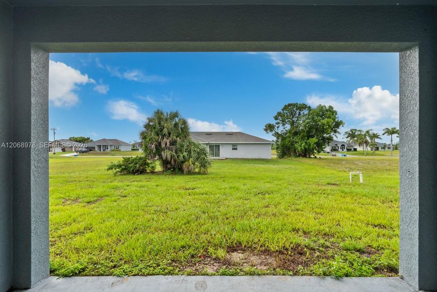 Exterior details and patio area of a home in , Cape Coral (Image 21).