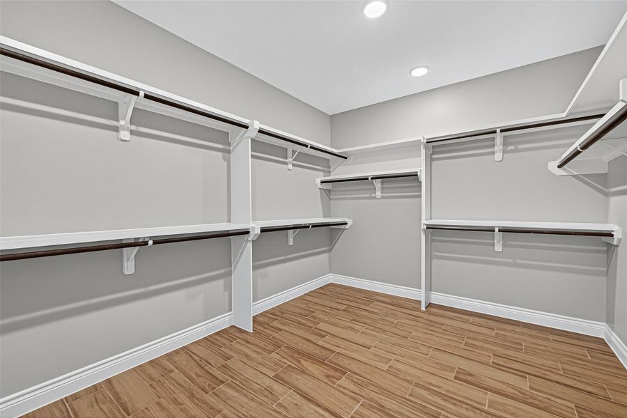 Image 43 of a home in .