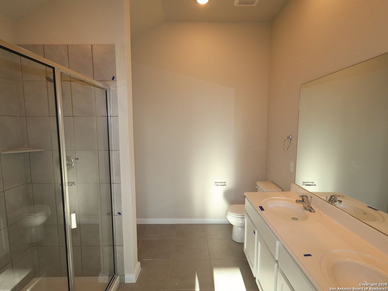 Furnished interior view inside a new home in Agave, San Antonio (Image 15). Furnished interior view inside a new home in Agave, San Antonio (Image 15).