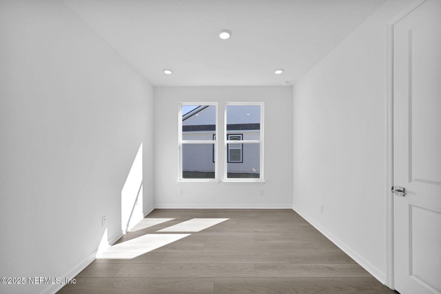 Spacious, unfurnished interior of a new home in Del Webb Saint Johns, St. Johns (Image 16).