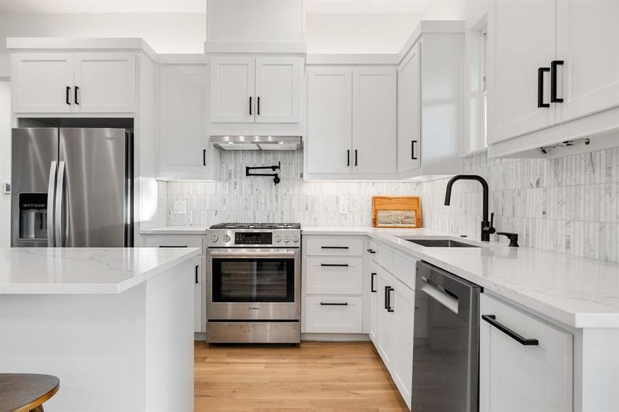 Furnished interior view inside a new home in , Ladonia (Image 32). Furnished interior view inside a new home in , Ladonia (Image 32).