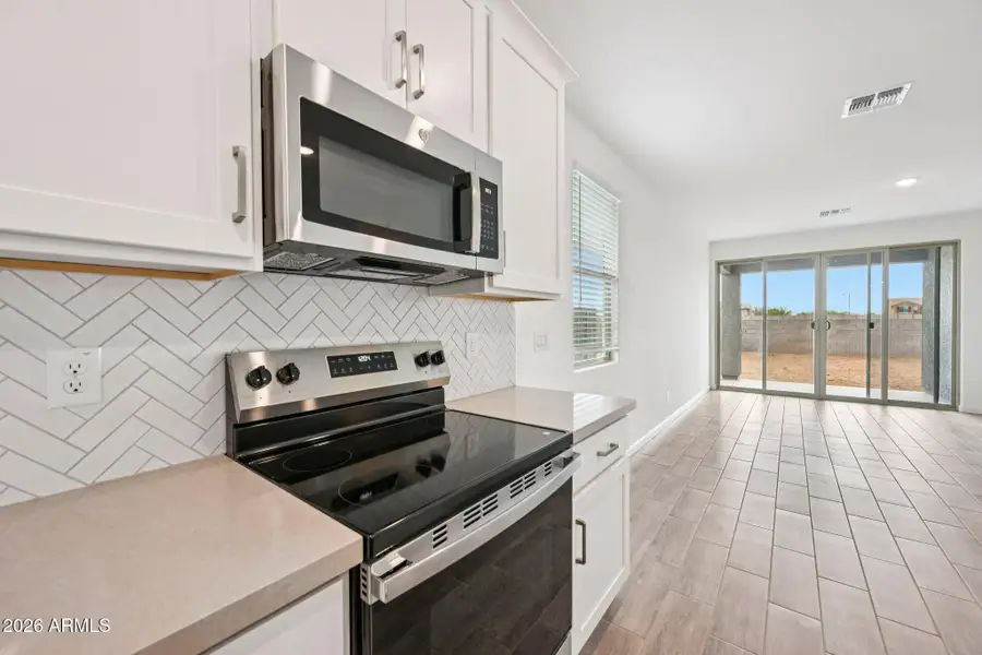 10-web-or-mls-La Senda Dr W-S1103-010