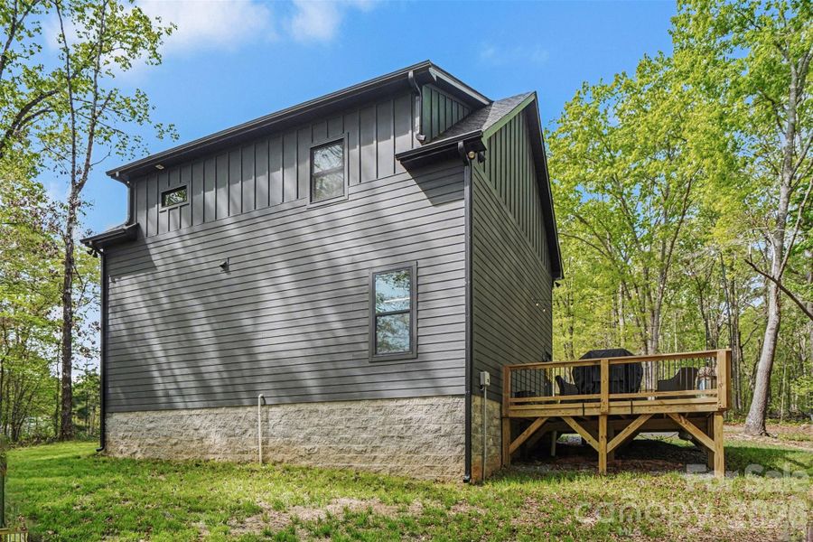 Exterior details and patio area of a home in , Stanfield (Image 4).