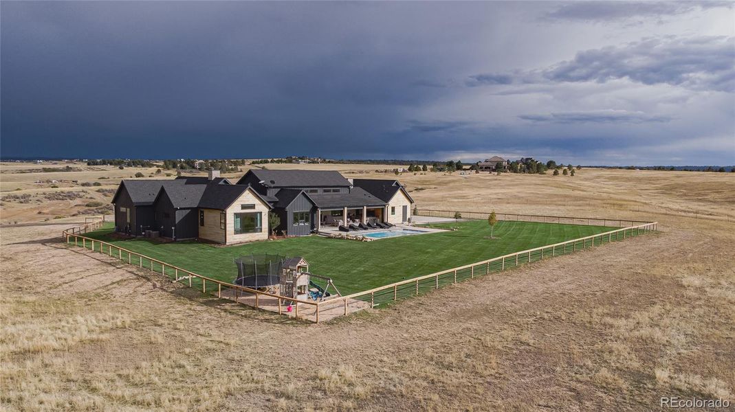 Image 43 of a home in .