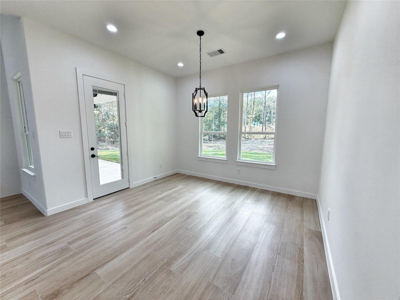 Spacious, unfurnished interior of a new home in , Dayton (Image 33).