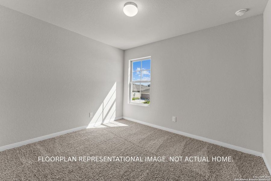 Spacious, unfurnished interior of a new home in Hunters Ranch, San Antonio (Image 15).