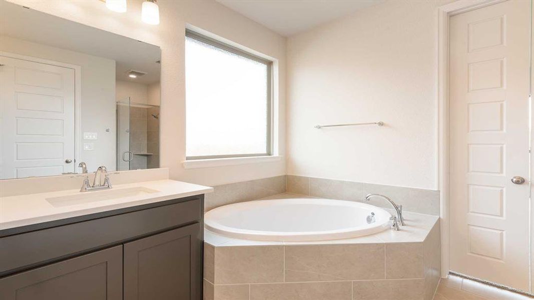 Furnished interior view inside a new home in Devonshire - Reserve 45', Forney (Image 9).