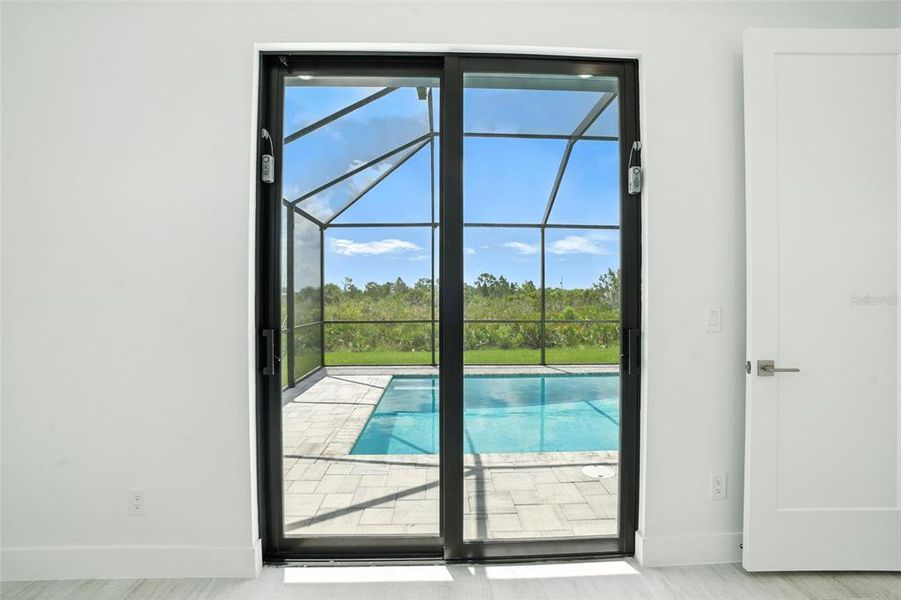 Exterior details and patio area of a home in , Port Charlotte (Image 29).