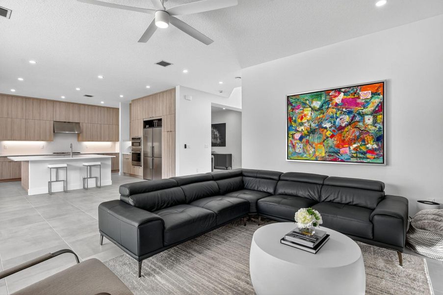 Furnished interior view inside a new home in , Boca Raton (Image 40). Furnished interior view inside a new home in , Boca Raton (Image 40).