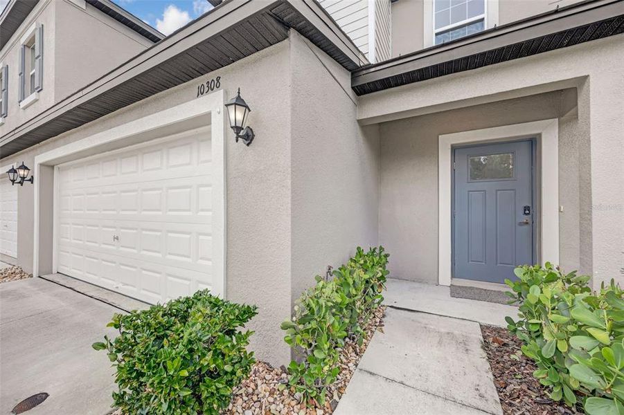 Exterior details and patio area of a home in , San Antonio (Image 18).