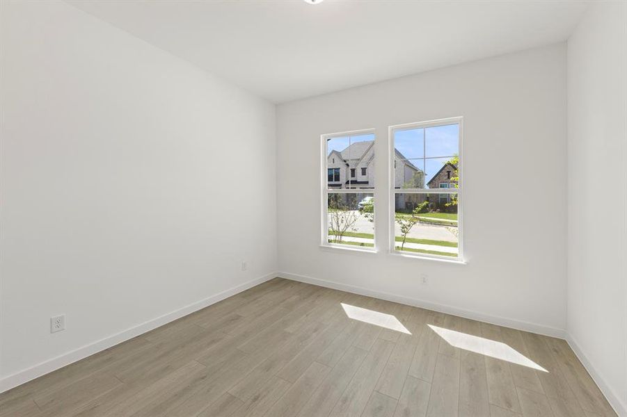 04. 7104 Bergamot - Bed 2