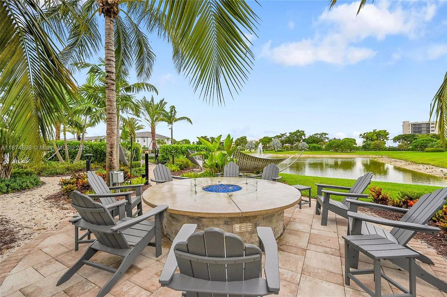 Image 20 of a home in Oak Tree.