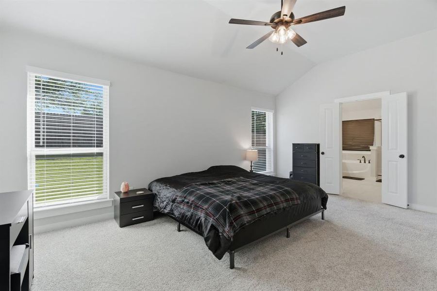 Furnished interior view inside a new home in Trail Creek, Cleburne (Image 35).