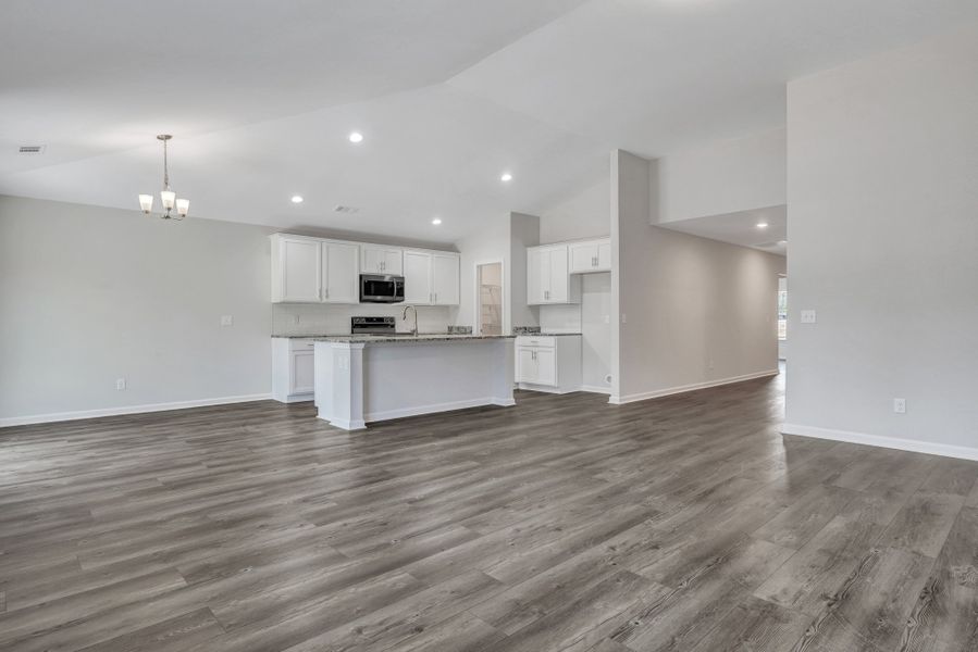 Spacious, unfurnished interior of a new home in Heritage at New Riverside, Bluffton (Image 15).