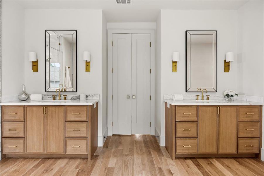Furnished interior view inside a new home in , University Park (Image 33).