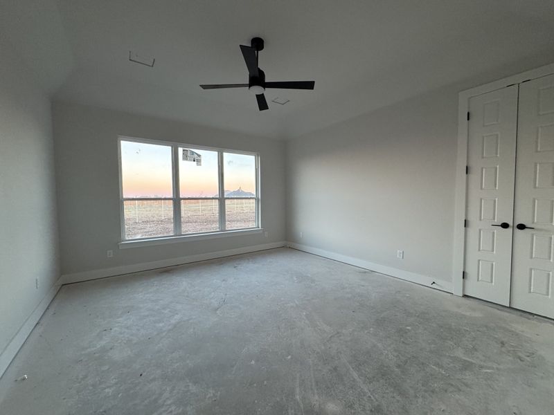 Image 13 of a home in Coyote Crossing.