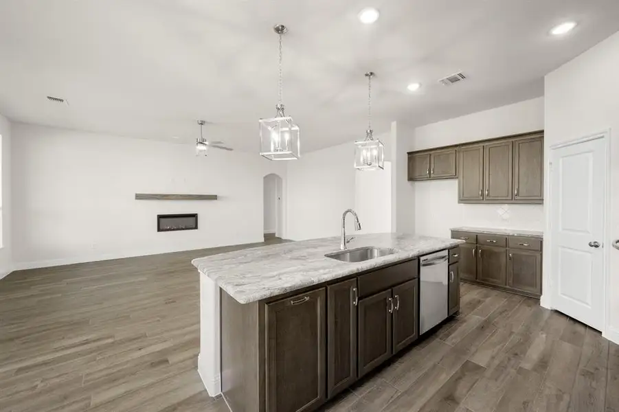 257 Pine Leaf- Kitchen-5 257 Pine Leaf- Kitchen-5