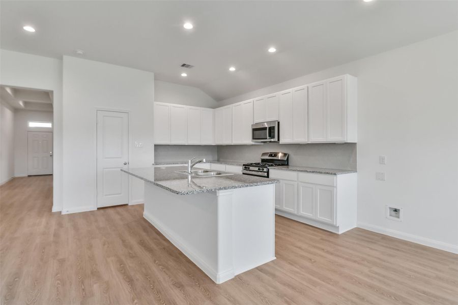 Furnished interior view inside a new home in King Oaks Village, Baytown (Image 10).