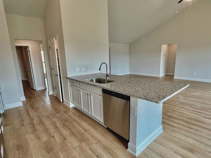Furnished interior view inside a new home in Bayou Bend Estates, Dickinson (Image 4).