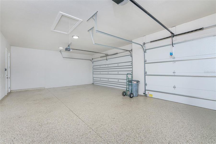 Spacious, unfurnished interior of a new home in , Rotonda West (Image 23).