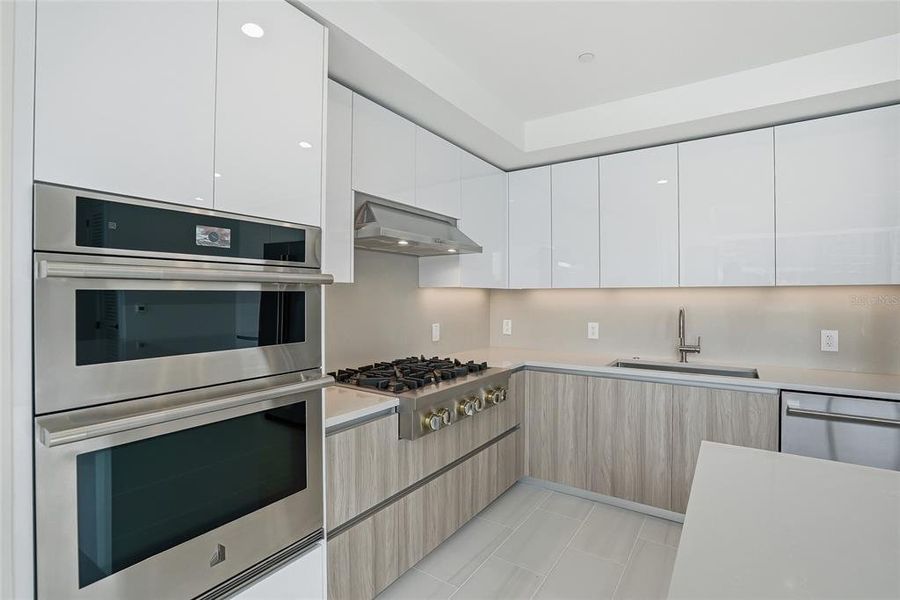 Furnished interior view inside a new home in , St. Petersburg (Image 17).