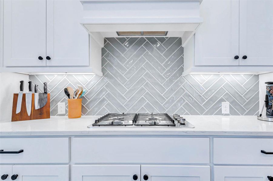 Close-up of interior finishes inside a home in Cross Creek West 55', Fulshear (Image 20).