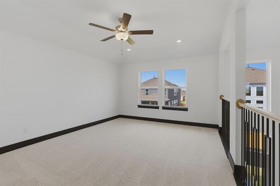 Representative unfurnished interior of a home built from the Bennington 2434 S 3CG by Saratoga Homes in Turnbo Ranch, Killeen (Image 15).