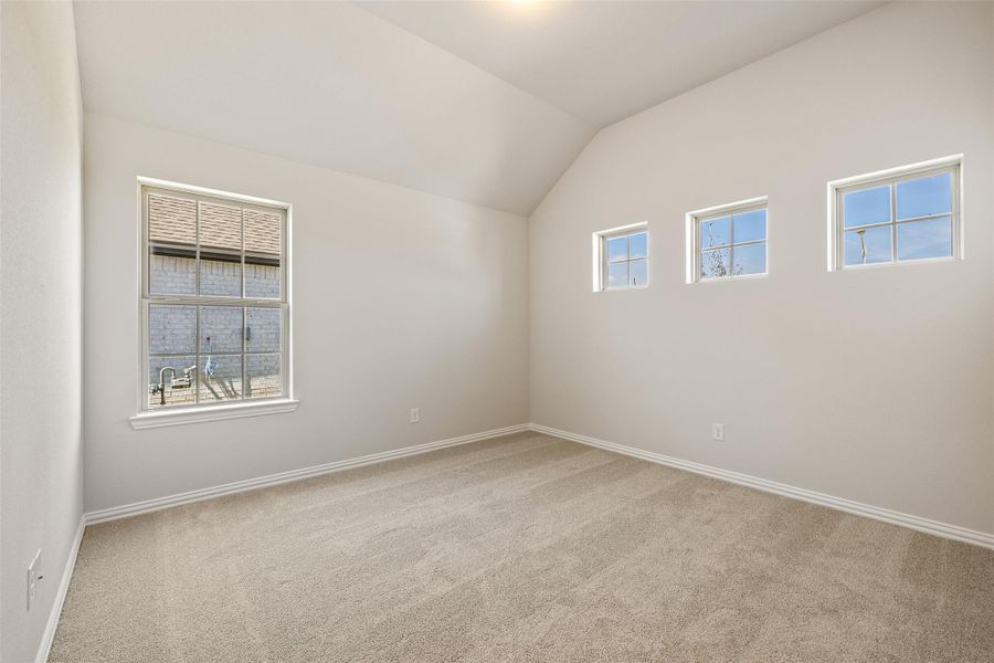 Spacious, unfurnished interior of a new home in River Ranch, Dayton (Image 21).