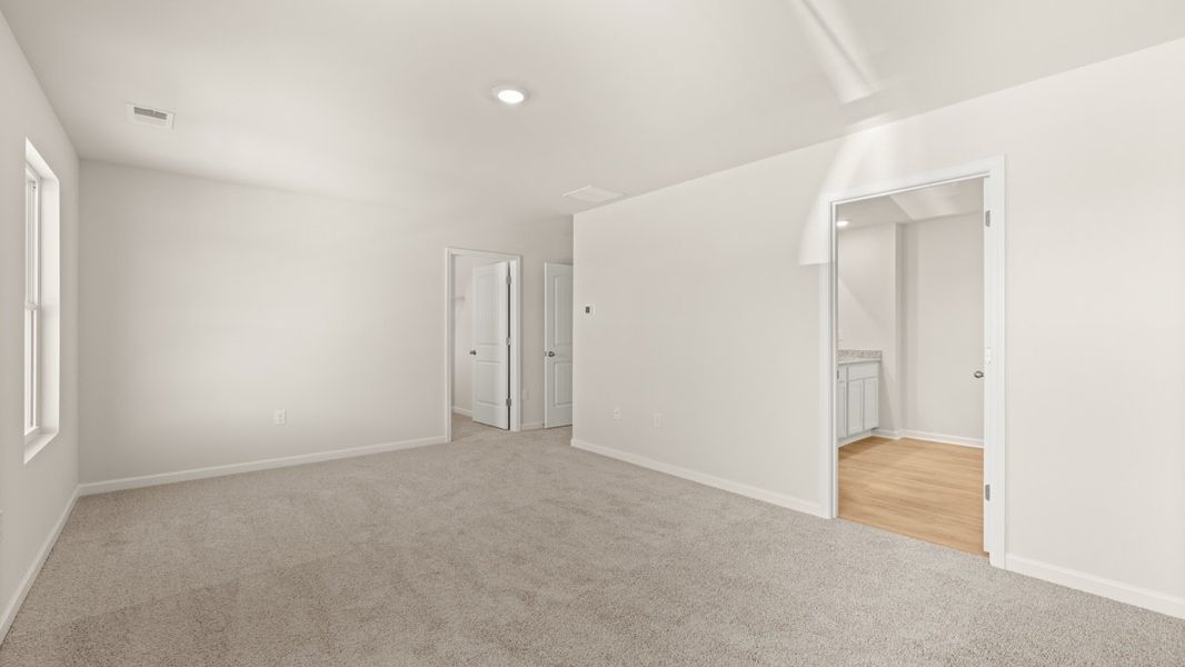 Representative unfurnished interior of a home built from the Robie by D.R. Horton in Oconee Overlook, Gainesville (Image 29). Representative unfurnished interior of a home built from the Robie by D.R. Horton in Oconee Overlook, Gainesville (Image 29).