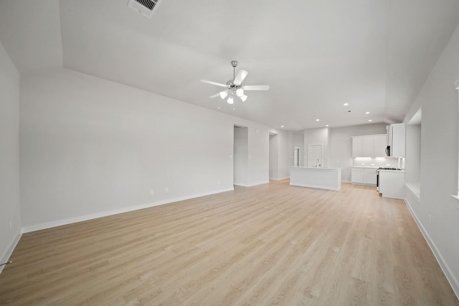 Spacious, unfurnished interior of a new home in Audubon, Magnolia (Image 17). Spacious, unfurnished interior of a new home in Audubon, Magnolia (Image 17).
