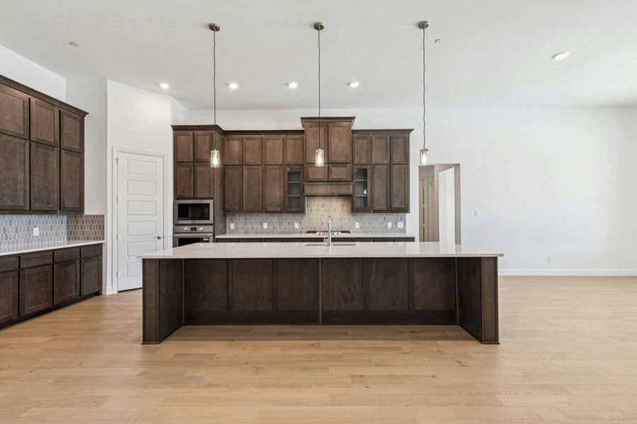 Representative furnished interior of a home built from the Franklin by Kindred Homes in Oak Creek Ranch, Waxahachie (Image 6).