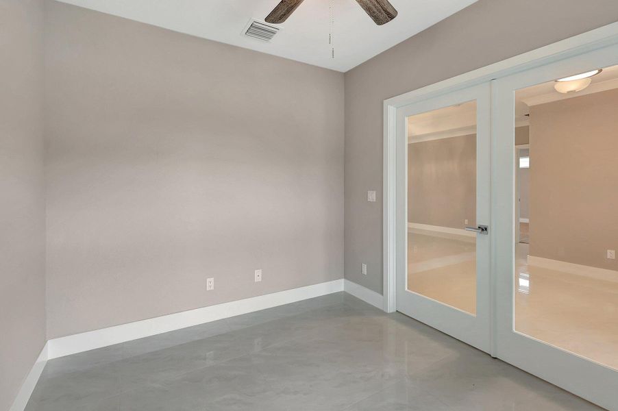 Spacious, unfurnished interior of a new home in , Port St. Lucie (Image 19).