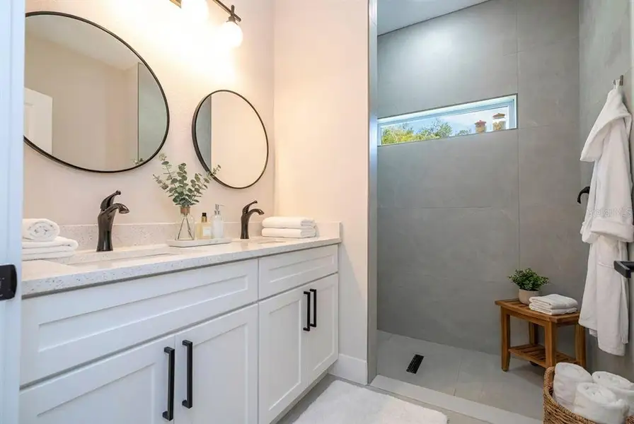 Furnished interior view inside a new home in , Apopka (Image 5).