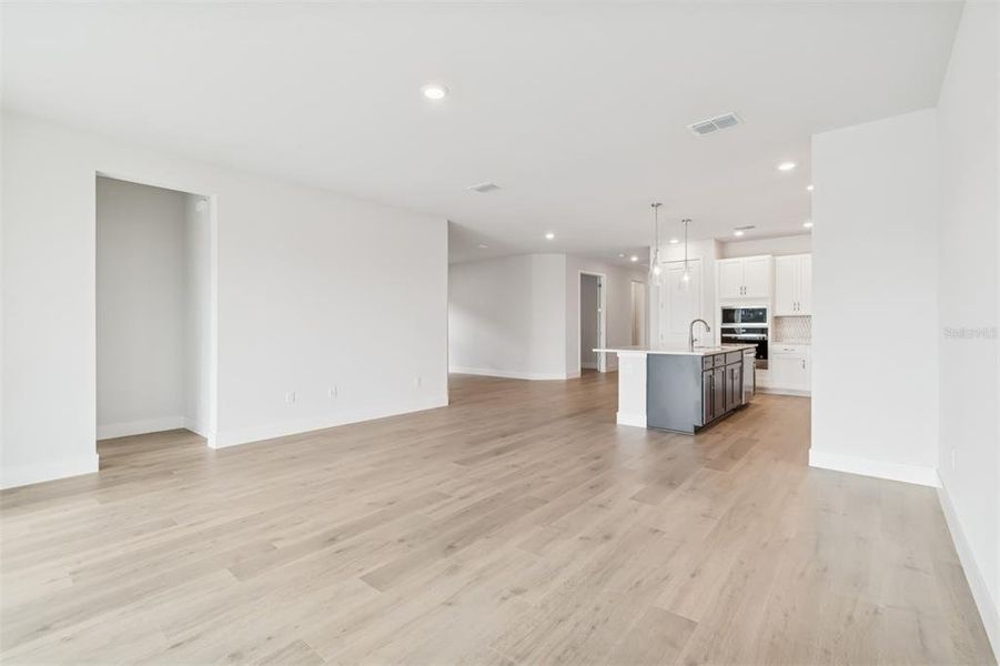 Spacious, unfurnished interior of a new home in , Parrish (Image 12).