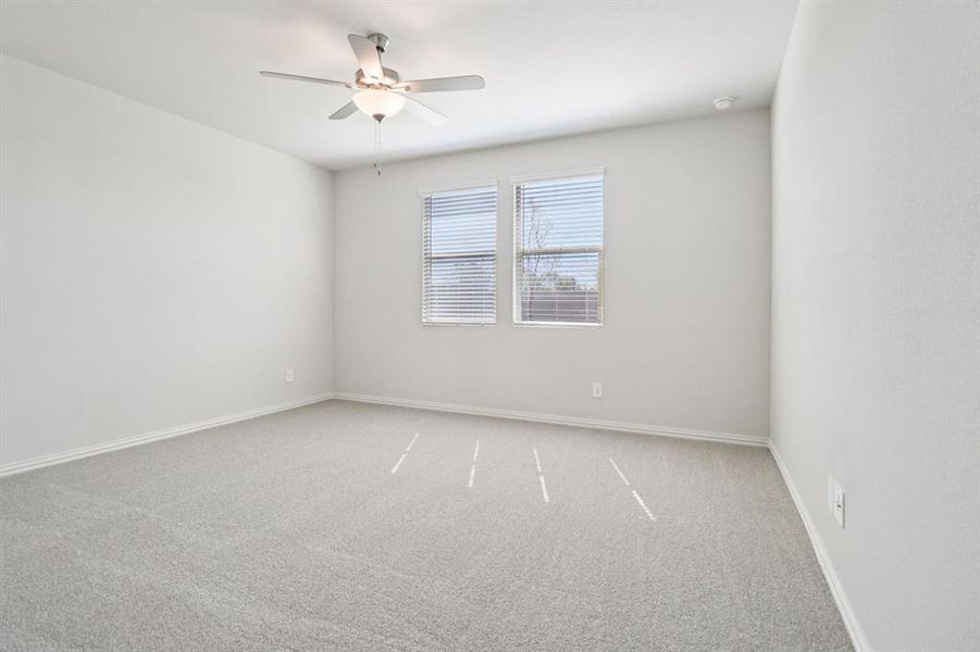 Spacious, unfurnished interior of a new home in Lakehaven - Premier Series, Farmersville (Image 35).