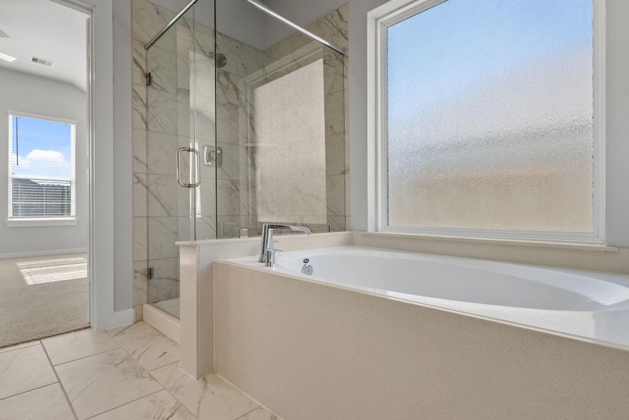 Furnished interior view inside a new home in Beacon Hill, Waller (Image 6).