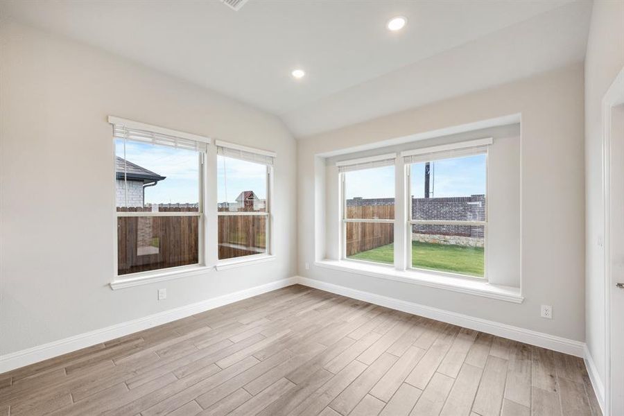 Spacious, unfurnished interior of a new home in Sonoma Verde, McLendon-Chisholm (Image 37).