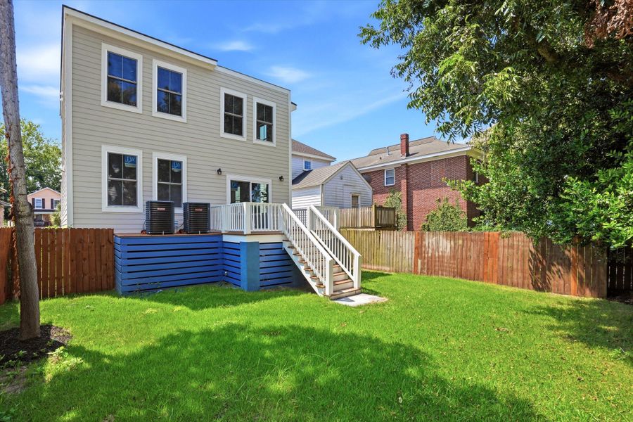 Exterior details and patio area of a home in , Charleston (Image 30).