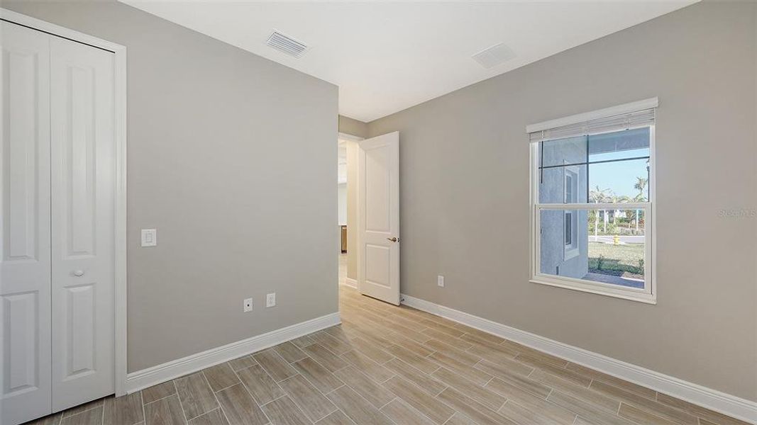 Spacious, unfurnished interior of a new home in , Venice (Image 34).