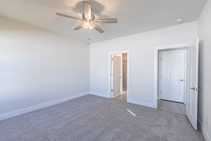 Representative unfurnished interior of a home built from the Barnard II by Great Southern Homes in Shady Grove, Conway (Image 39).