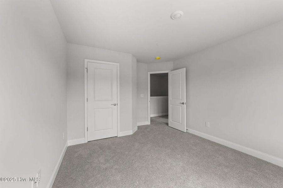 Spacious, unfurnished interior of a new home in Rutledge, Shallotte (Image 15).