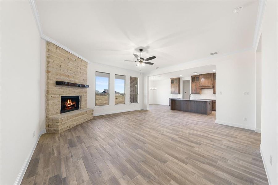 Spacious, unfurnished interior of a new home in , Waxahachie (Image 17).