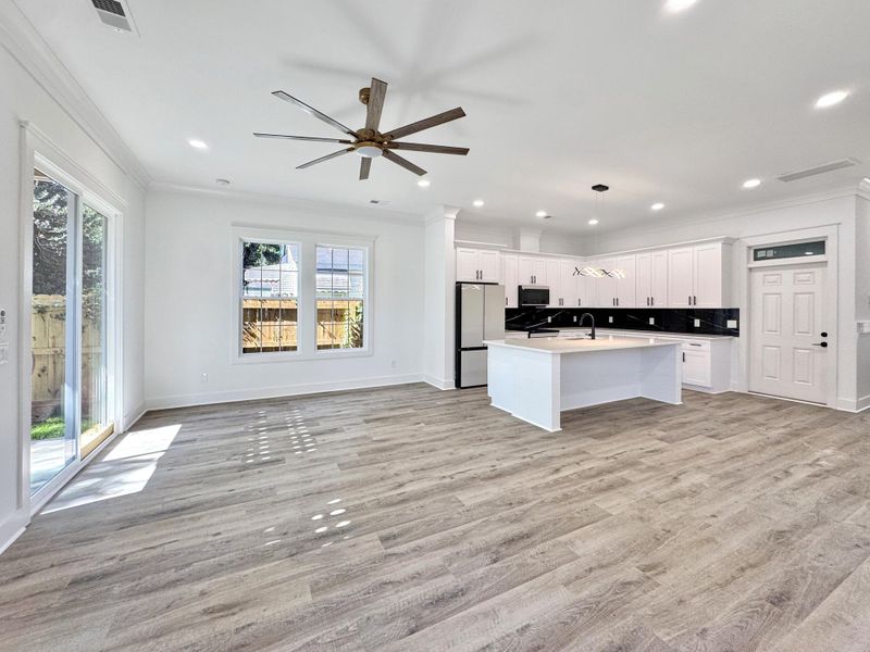 Image 43 of a home in .