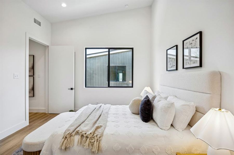 Furnished interior view inside a new home in , Dallas (Image 4). Furnished interior view inside a new home in , Dallas (Image 4).