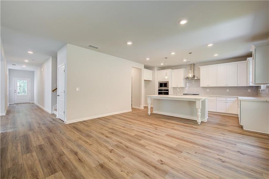 Spacious, unfurnished interior of a new home in Hamilton Lakes, Lawrenceville (Image 21).