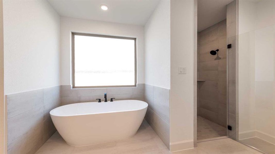 Furnished interior view inside a new home in Somerset Park 80', Rockwall (Image 10).