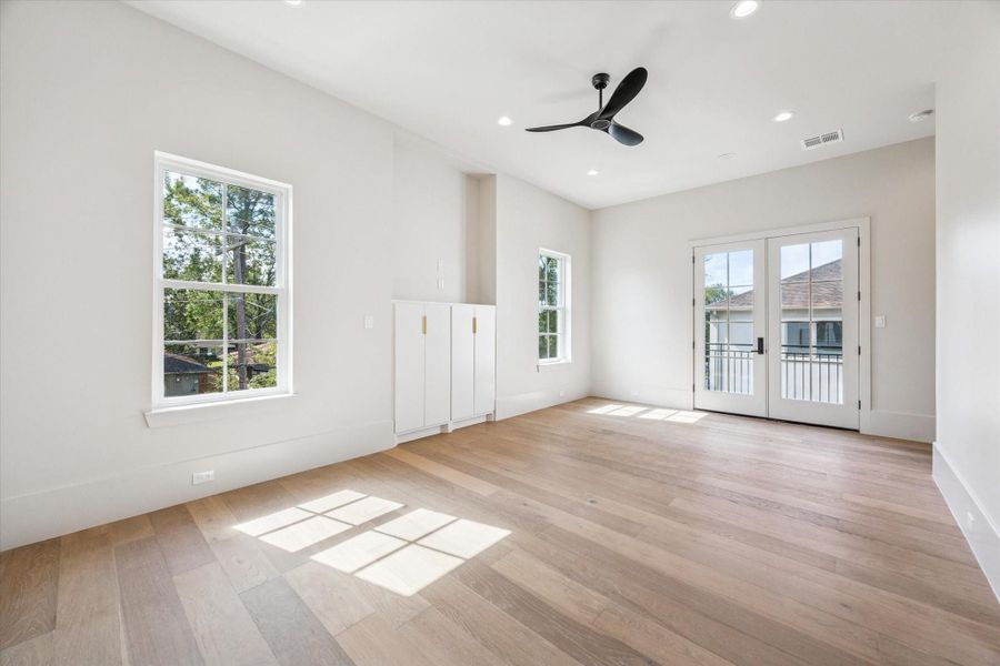 Spacious, unfurnished interior of a new home in , Houston (Image 22). Spacious, unfurnished interior of a new home in , Houston (Image 22).