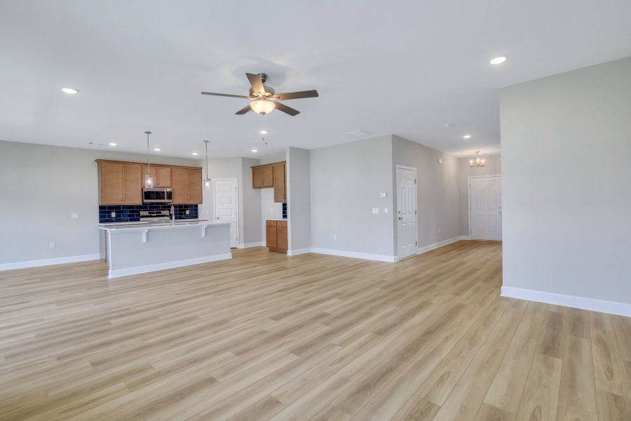 Representative unfurnished interior of a home built from the Seabrook by Ernest Homes in Wexford, Richmond Hill (Image 22).